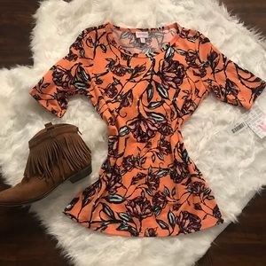 🎀LULAROE GIGI TOP🎀